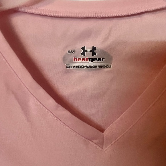 Baby pink long sleeve under armor compression shirt - Picture 2 of 3